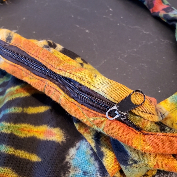 Tie Dye Crossbody Hobo Bag. - Picture 4 of 6